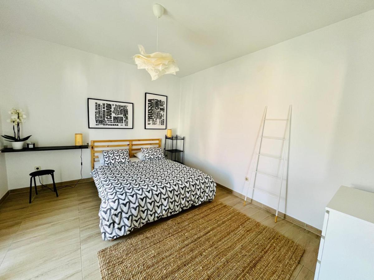 Guesthouse Dvoshko ฮวาร์ ภายนอก รูปภาพ