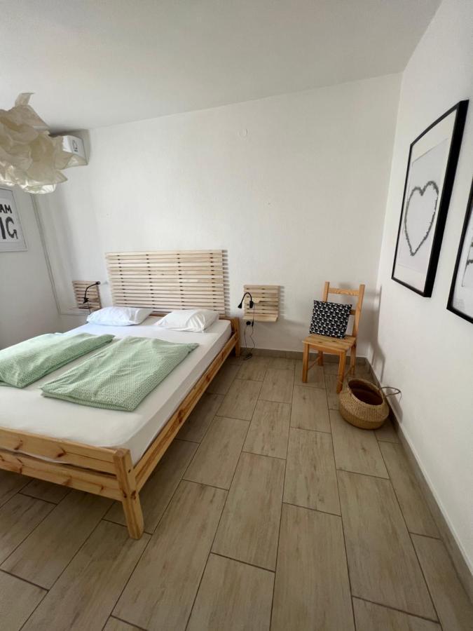 Guesthouse Dvoshko ฮวาร์ ภายนอก รูปภาพ
