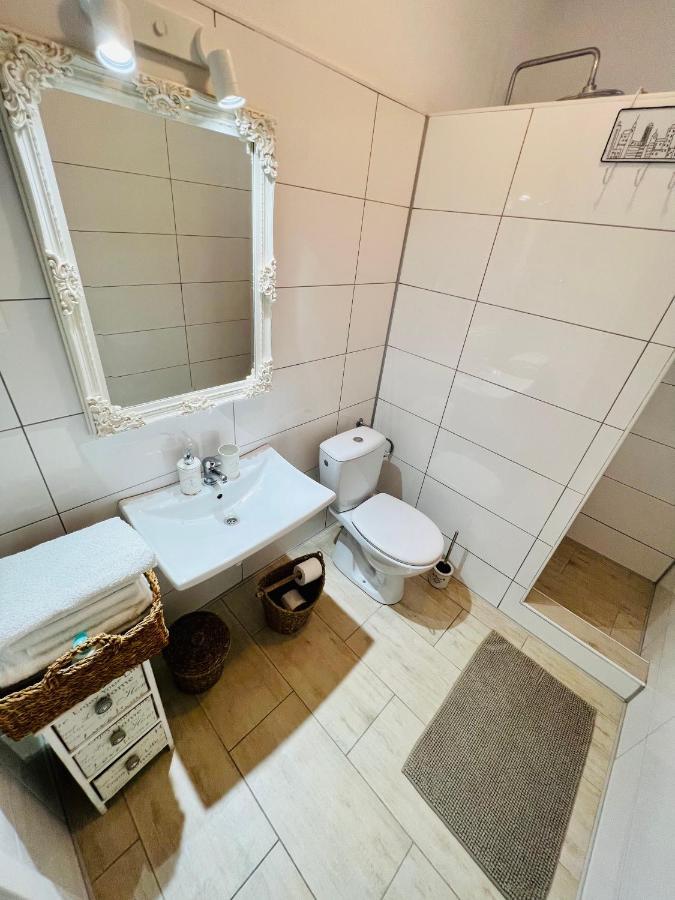 Guesthouse Dvoshko ฮวาร์ ภายนอก รูปภาพ