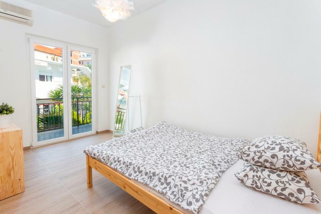 Guesthouse Dvoshko ฮวาร์ ภายนอก รูปภาพ